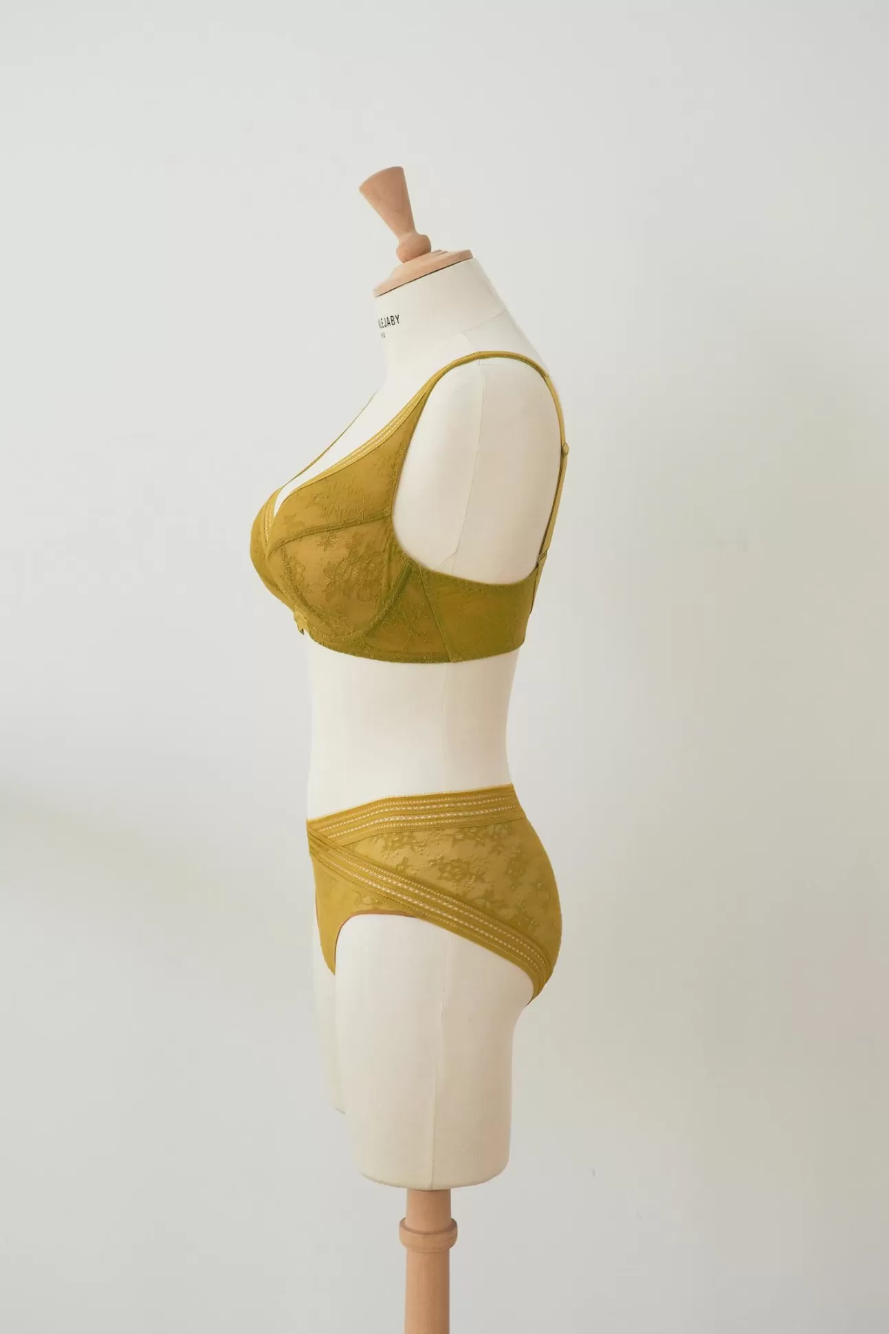 Maison Lejaby Miss Lejaby*Culotte Taille Haute Moutarde En Dentelle De Calais Sulfure