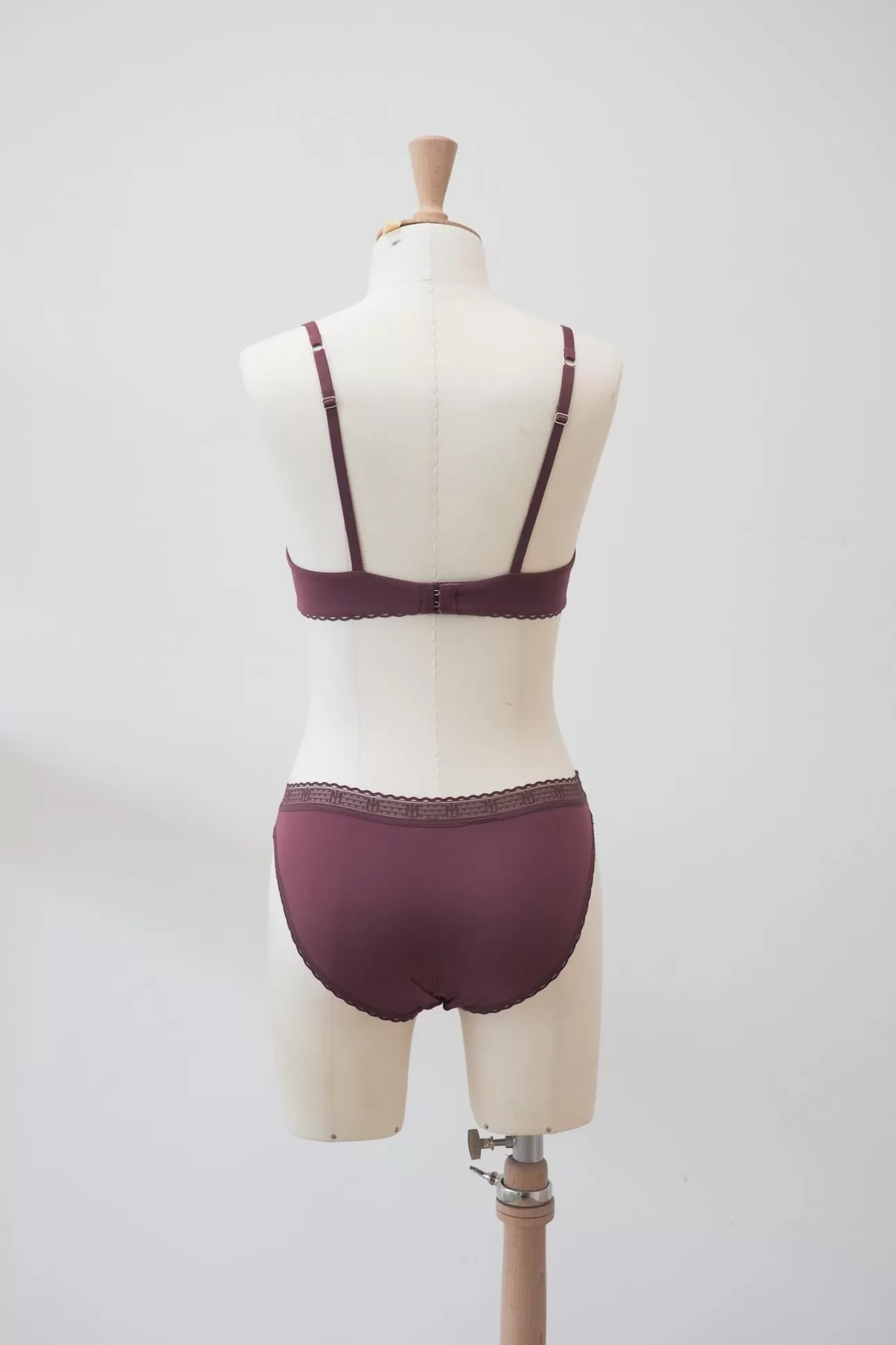 Maison Lejaby La Petite Lejaby*Soutien-Gorge Avec Armatures Bordeaux Issu De Fibres V G Tales Burgundy