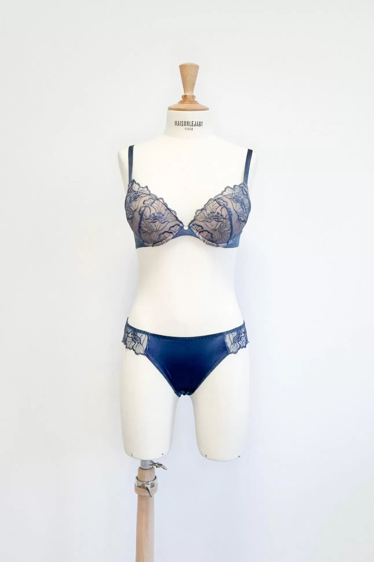 Maison Lejaby Flora*Soutien-Gorge Push-Up En Broderie Suisse Bleu Bleu Stone