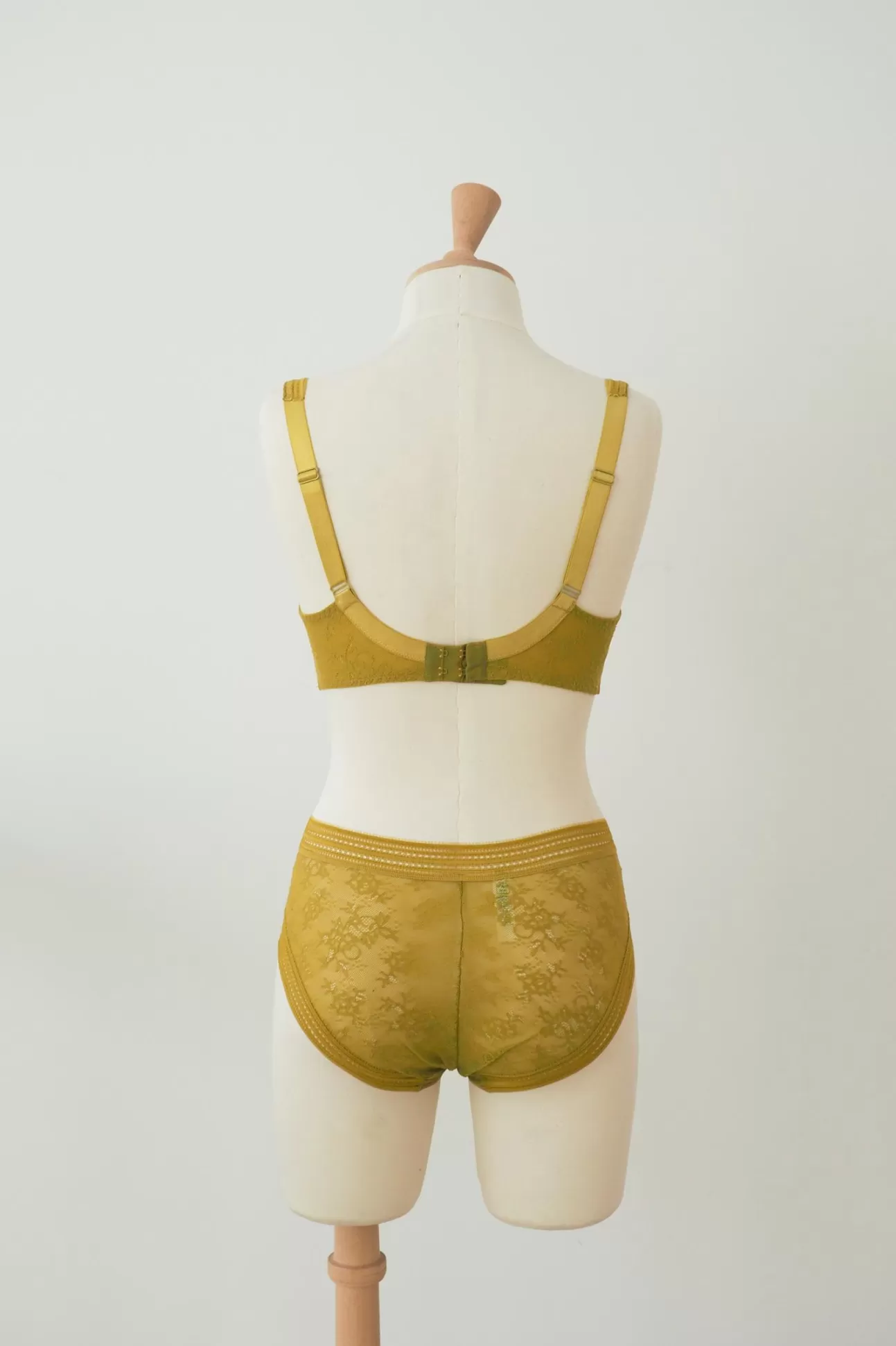 Maison Lejaby Miss Lejaby*Soutien-Gorge Triangle Grande Taille Moutarde En Dentelle De Calais Sulfure