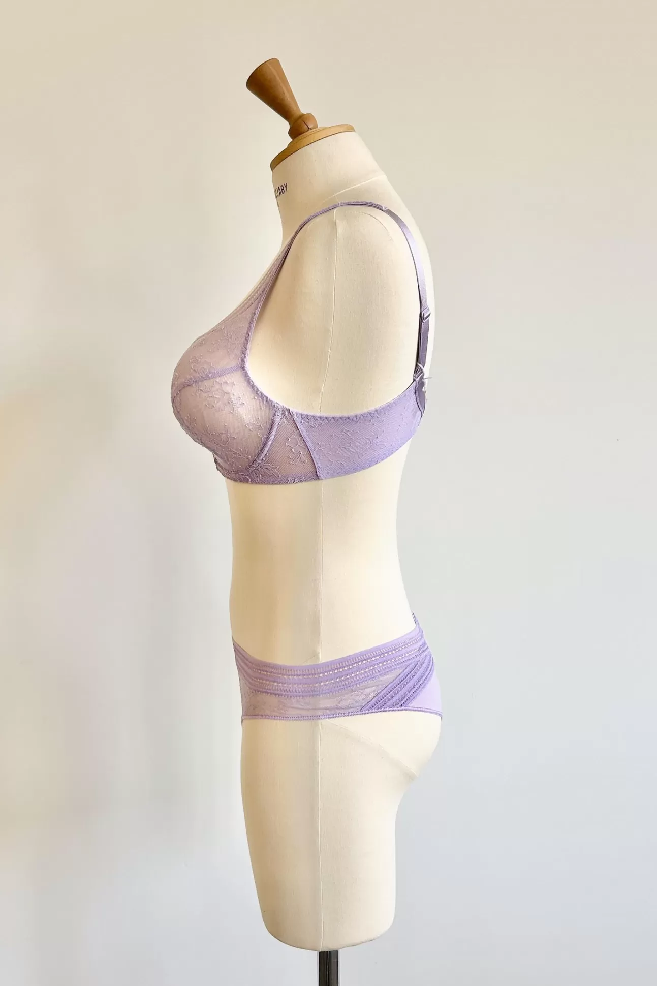 Maison Lejaby Triangle*Soutien-Gorge Triangle Grande Taille Parme En Dentelle Pensee