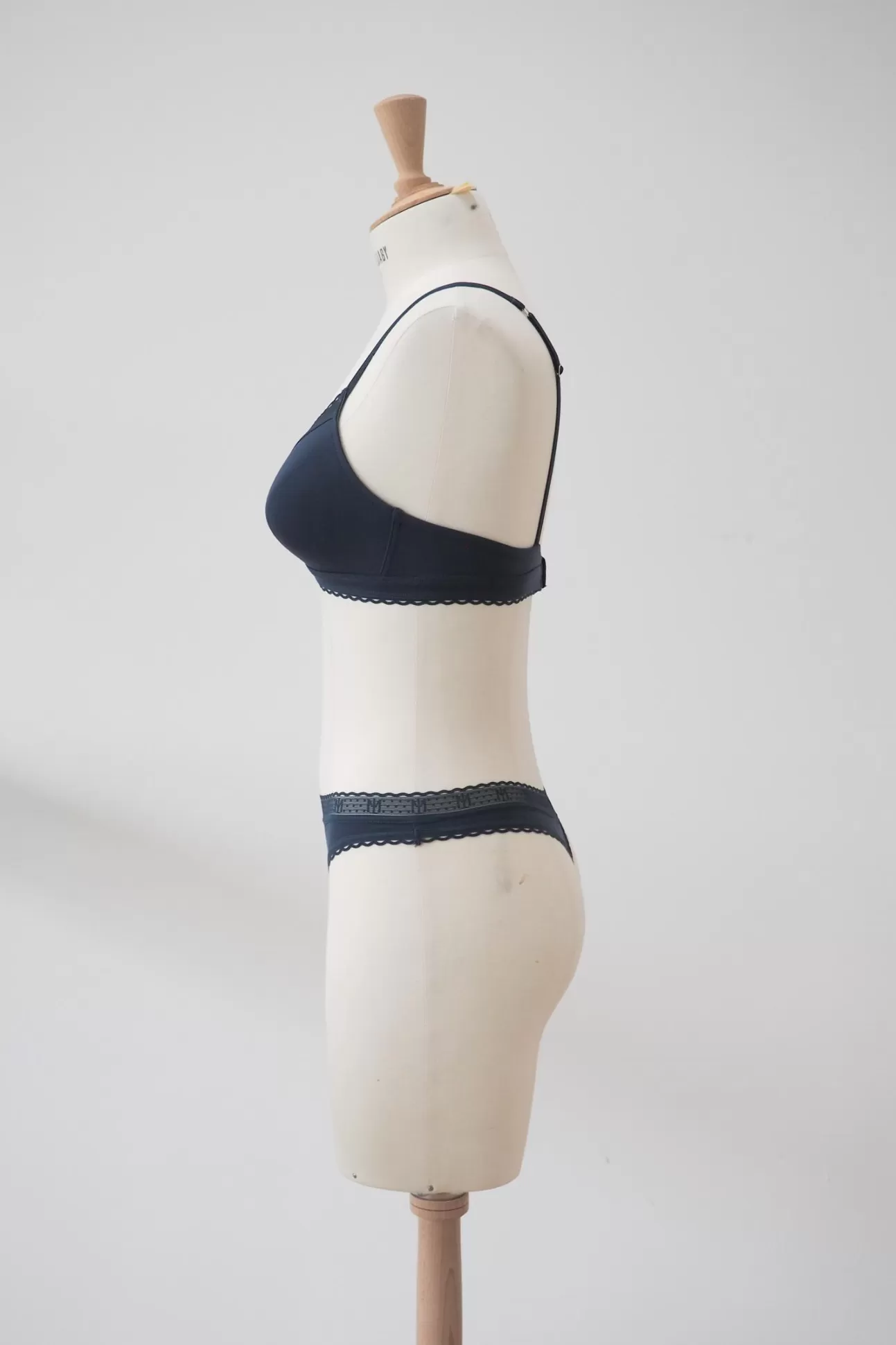Maison Lejaby La Petite Lejaby*Soutien-Gorge Triangle Sans Armatures Bleu Nuit Issu De Fibres V G Tales Nuit Bleue
