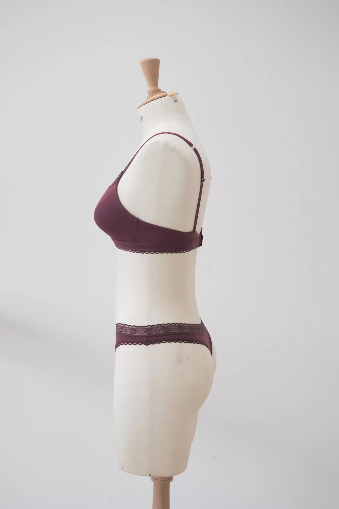 Maison Lejaby La Petite Lejaby*Soutien-Gorge Triangle Sans Armatures Bordeaux Issu De Fibres V G Tales Burgundy